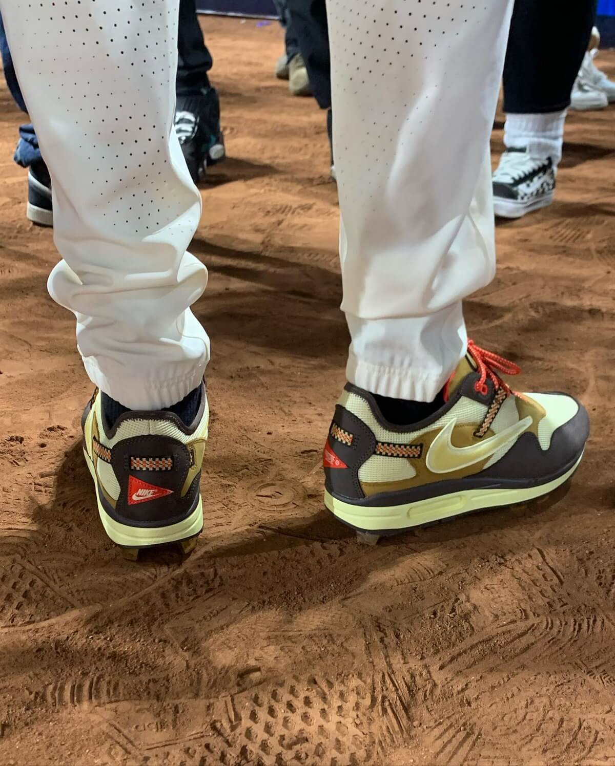 travis scott baseball cleats